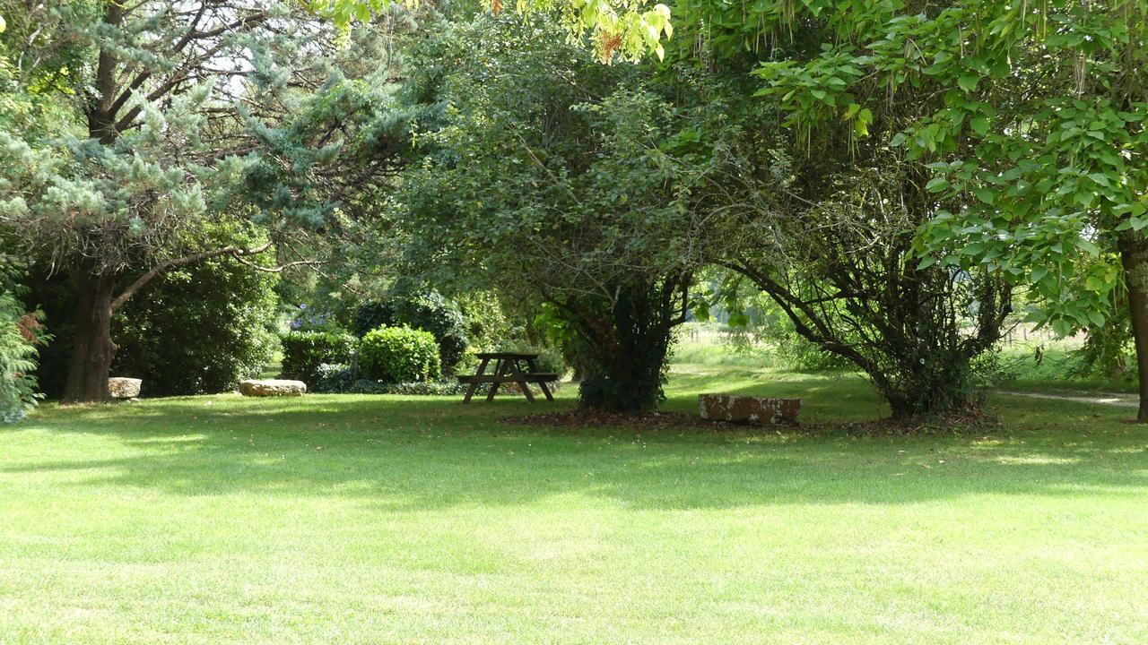 Les Hirondelles Villa Fources Exterior photo